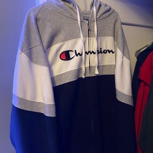 Men’s Champion zip up hoodie